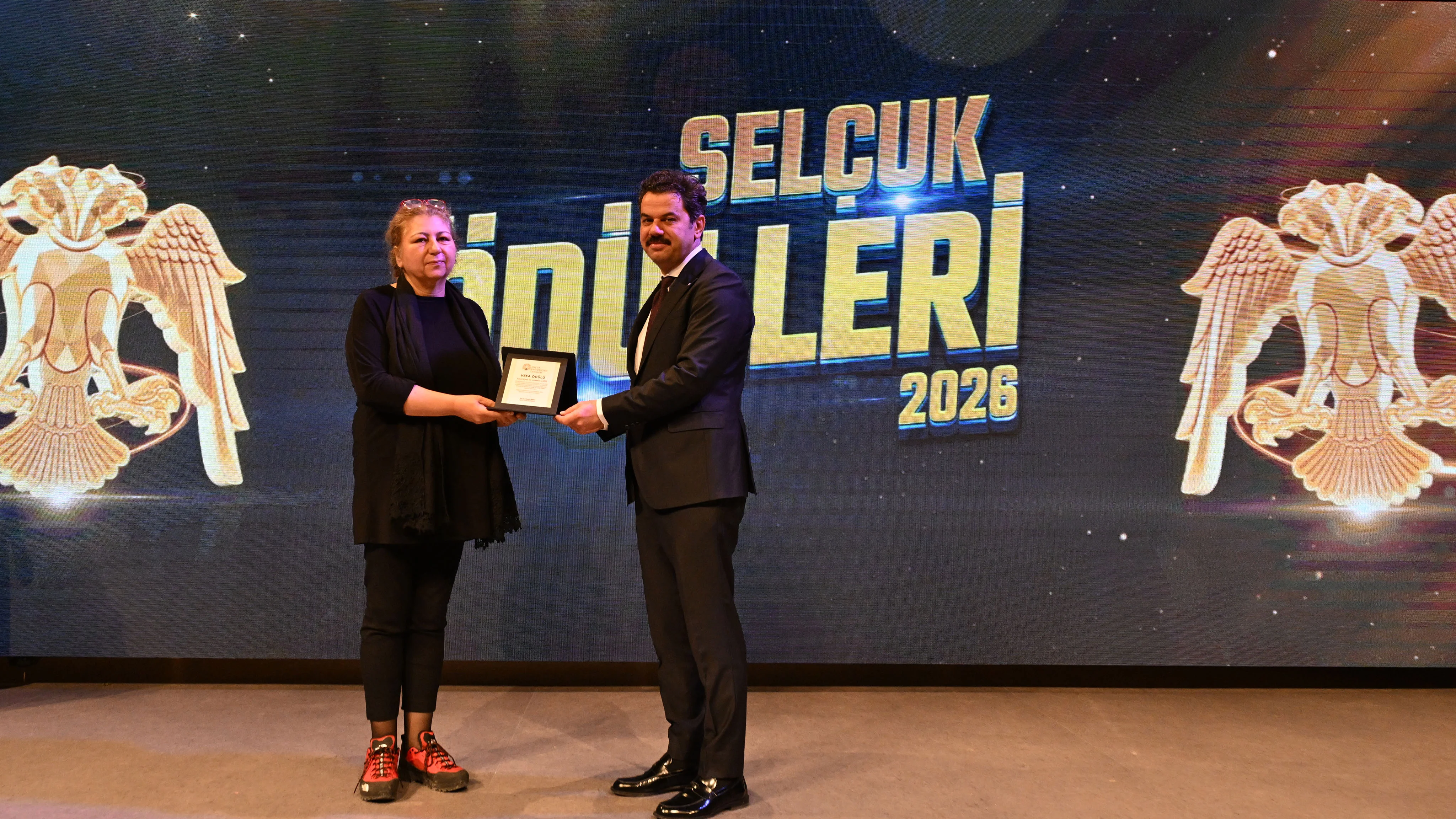 Selçuk Üniversitesi Ödülleri Töreni’nde Akademik ve İdari Başarılar Taçlandırıldı